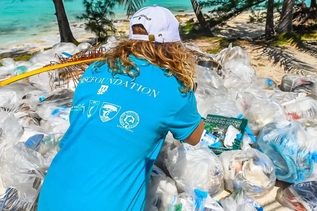 MSC Foundation volunteer cleaning the beach